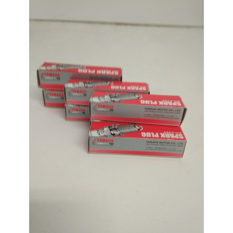 Свічка запалювання DPR6EA9 Yamaha оригінал Свічка запалювання DPR6EA9 Yamaha оригінал